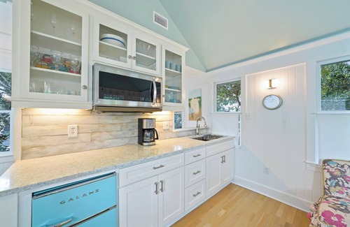 Seaside House | Only 381 Ft. to Beach in Seaside & 1 Block to Town, New Build + 2 Bikes
