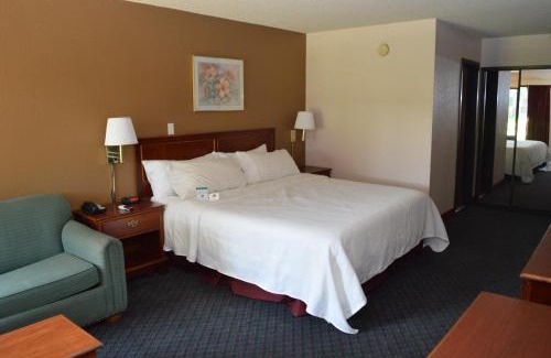 Ontario Hotel | Ontario Airport Inn