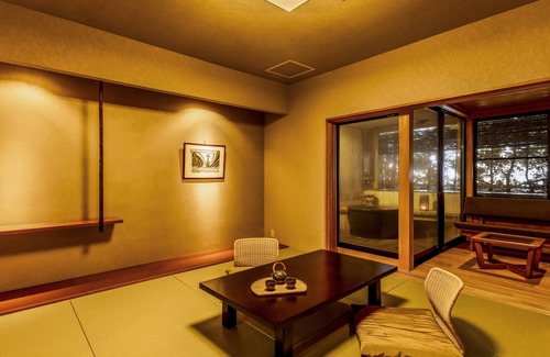 Maniwa House | Ooedo Onsen Monogatari Terunoyu