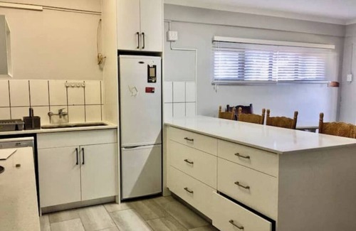 Glentana House | Oosie-Haan @ Glenkarma 2 Bed, 4 Sleeper