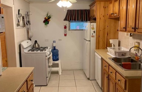 Nassau House | Open 3 BR 2 Bath Home with Private Pool, Wi-Fi, 5 Minutes to Cable Beach