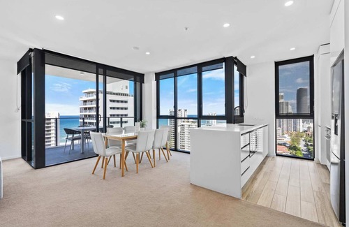 Gold Coast Apartment | Opus 2 Bedroom Ocean