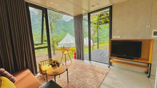 Cao Phong Other | Ora Hill Retreat