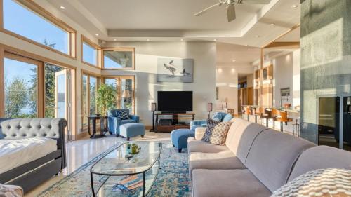 Greenbank House | Orca Ridge on Resort Road by AvantStay A Views