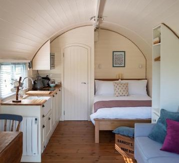 Butleigh House | Orchard Farm Luxury Glamping and Campsite