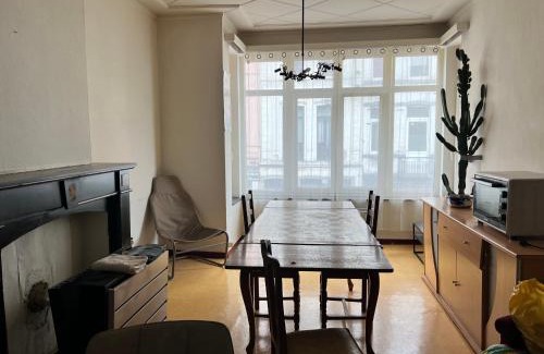 Charleroi Apartment | Orléan 41 A centre-gare-aéroport