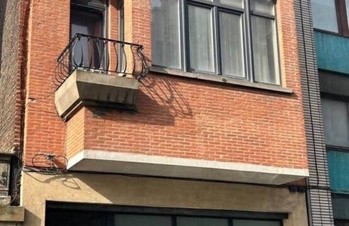 Charleroi Apartment | Orléan 41 (B) center-train station-airport