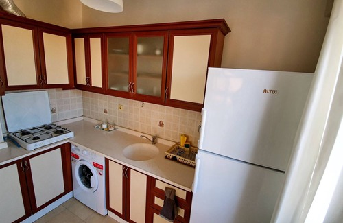 Kemer Condo | Ormanın Manzaralı Denize 900 M2 1+1 Daire