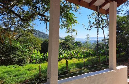 Monteiro Lobato House | Orobó Kaá - entre a floresta e a vida no campo