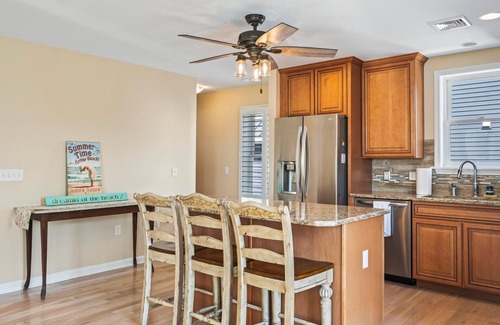 Ortley Beach Condo | Ortley Beachside Bliss - Private Balcony - 1 Block to Beach