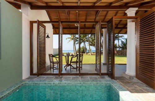 Boossa Hotel | Oruva Beachside Villa