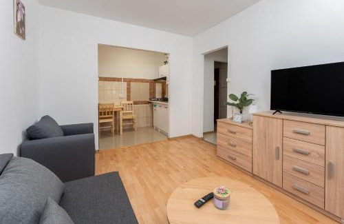 Krakow Apartment | Osiedle Piastów Comfort Apartment by BookingHost