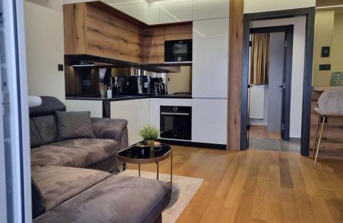 Osijek Apartment | OSIJEK LUXURY CENTER - self check in, free private parking, Ulica Ivana Gundulica 82