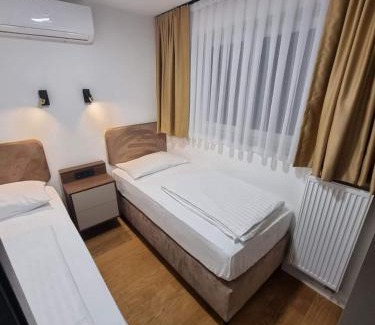 Osijek Apartment | OSIJEK LUXURY CENTER - self check in, free private parking, Ulica Ivana Gundulica 82