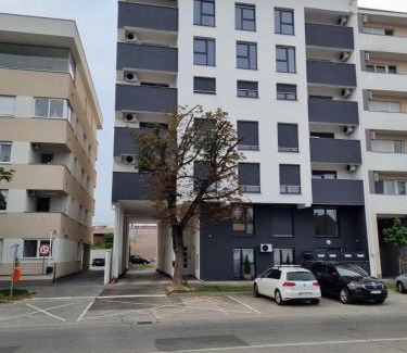 Osijek Apartment | OSIJEK LUXURY CENTER - self check in, free private parking, Ulica Ivana Gundulica 82