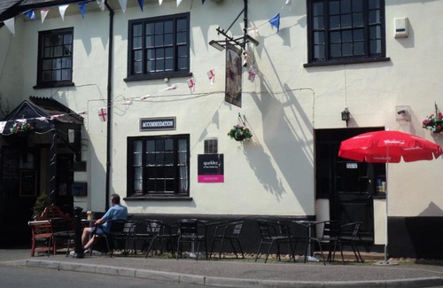 Uffculme Hotel | Ostler Inn