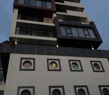 Sarpi Hotel | OTAKHEBI