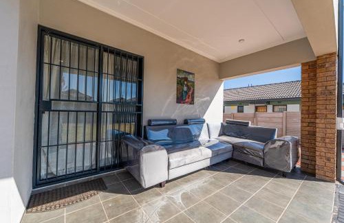 Greater Johannesburg Metropolitan Area House | Otis Guest House