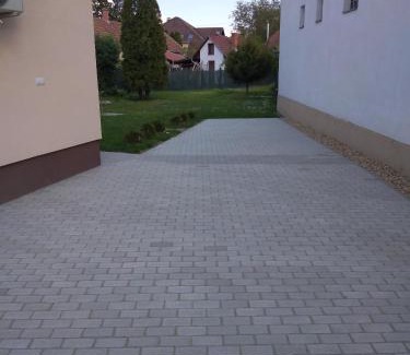 Hajduszoboszlo House | Otthon Apartman