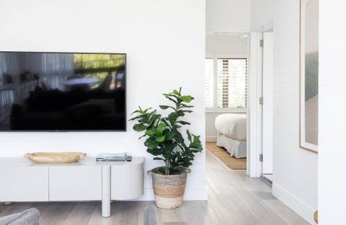 Noosa Heads House | Otto Descola - Views, walk to Hastings St & beach
