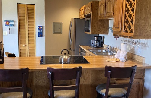 Wildernest Condo | Our Beautiful 3 Bedroom Mountain Retreat to Share with you!