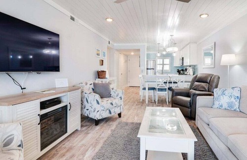 New Smyrna Beach Condo | Our Happy Place - Luxury Oceanfront Escape w/Pool