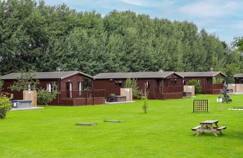 Storwood Ski Chalet | Our wonderful Lakeview Lodges are situated around one of our beautiful lakes.
