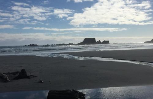 Cape Foulwind House | Out The Bay - Guest House at the Beach