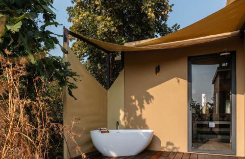 Mandla Cabin | Outpost 12, A Sinali Experience, Kanha