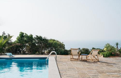 Azenhas do Mar Cabin | OUTPOST - Casa das Arribas