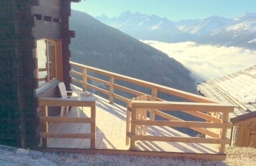 Chandolin Ski Chalet | Outside : 2-storey flat in a typical chalet in Chandolin, for 5 persons, beautiful terrace with nice