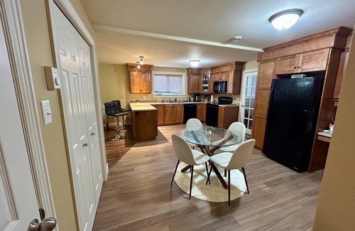 Terra Nova Apartment | Outstanding 2-bedroom vacation spot in St. John's. stylishly furnished