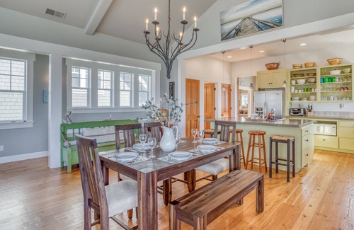 Roads End House | Outstanding Custom Beach Home with Great Ocean Views and Easy Beach Access