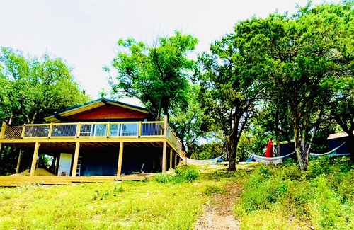 Leon Junction Cabin | Owl Creek Park Retreat, a place to rest and relax