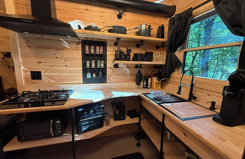 Alstead Cabin | Owl's Nest Treehouse