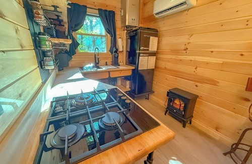 Alstead Cabin | Owl's Nest Treehouse
