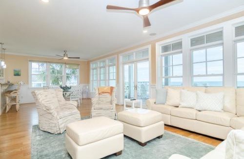 Wrightsville Beach House | Oxfords Sand Castle by Bryant Real Estate