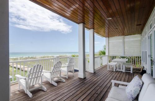 Wrightsville Beach House | Oxfords Sand Castle by Bryant Real Estate