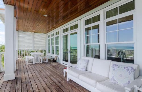 Wrightsville Beach House | Oxfords Sand Castle by Bryant Real Estate