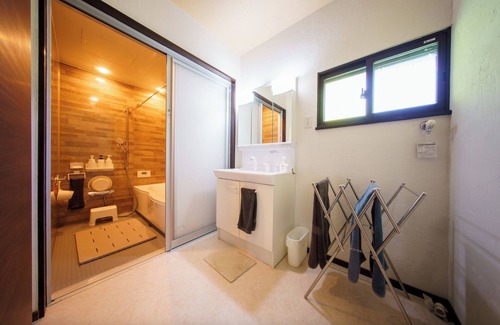 Takachiho House | Oyado Takeakari