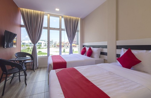 Port Dickson Hotel | OYO 1145 Lea Guest House & Cafe