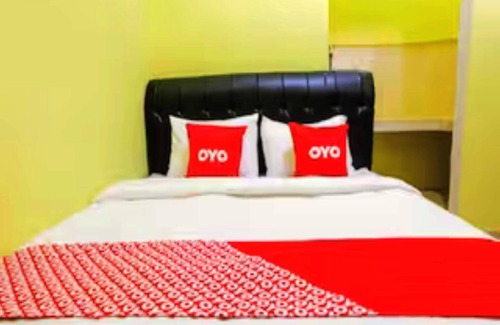 Madiun Hotel | OYO 1784 Hj. Aniek Residence