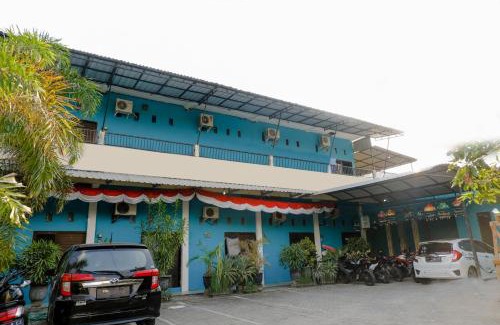 Java Hotel | OYO 1784 Hj. Aniek Residence