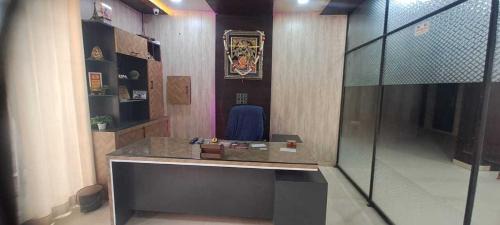 Iglas Hotel | OYO 81123 Hotel Tanishk