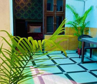 Sonepat Hotel | OYO 83076 Dynamo Guest House