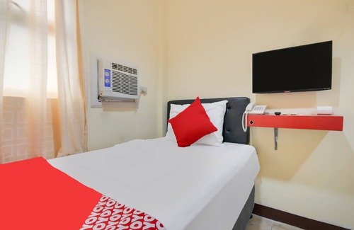 Cagayan de Oro Hotel | OYO 912 Fb Suites