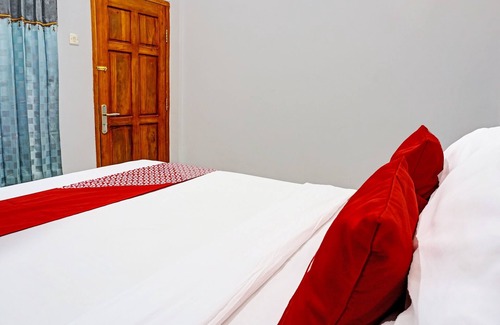 Madiun Hotel | OYO 91599 Penginapan Mutiara Madiun