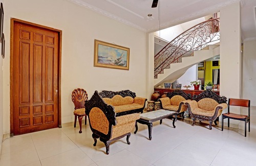 Samarinda Hotel | OYO 91861 Pemuda Kemuning Guest House