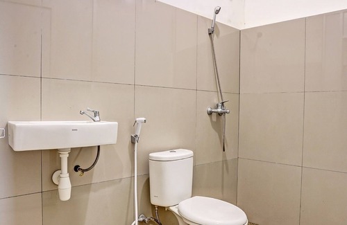 Samarinda Hotel | OYO 91861 Pemuda Kemuning Guest House