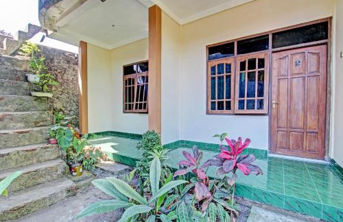 Pakem Hotel | OYO 92884 Agustha Homestay